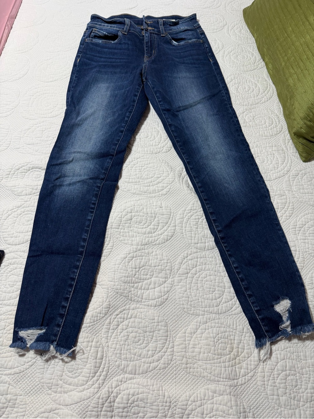 Women's Dark Blue Skinny Jeans with Distressed Hem
